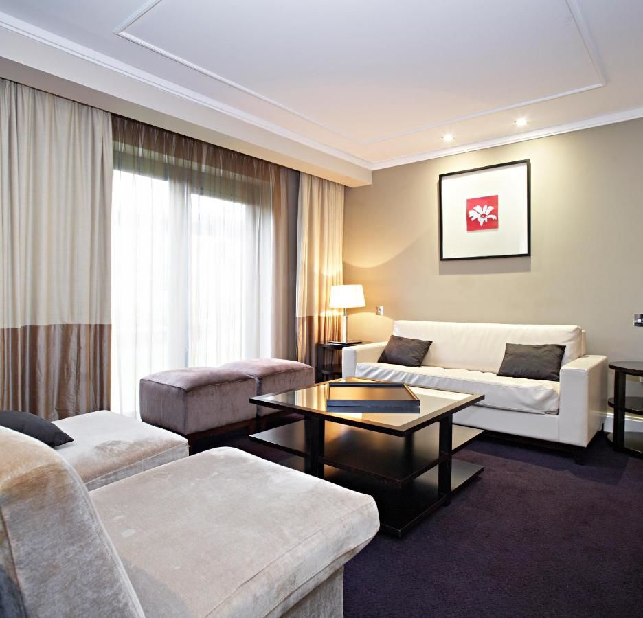 Отель Shamrock Lodge Hotel Атлон-5